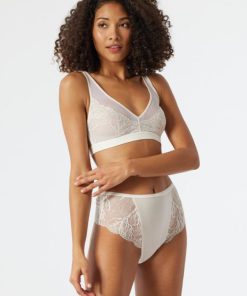 Mollyross.shop5a6efcb27a 1