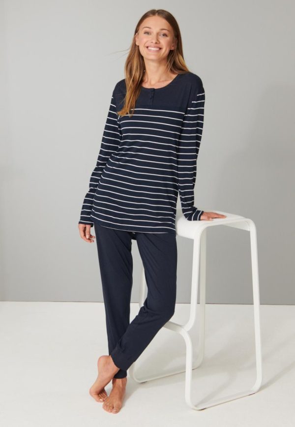 Mollyross.shopca5204f140 1